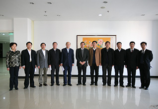 國家質檢總局局長王勇、副局長支樹平、紀檢組長王煒、總工程師張綱在&ldquo;全國質量知識競賽&rdquo;復賽現(xiàn)場親切接見中國質量檢驗協(xié)會秘書長張軍、秘書長助理張明